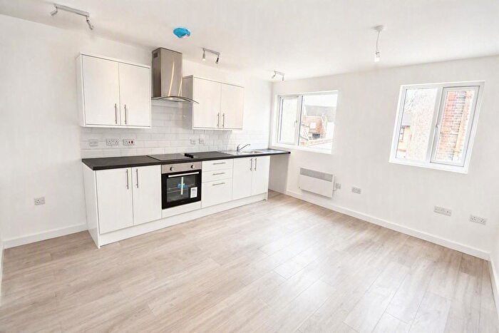 1 Bedroom Flat To Rent In Gladys Avenue, Portsmouth, Hampshire, PO2