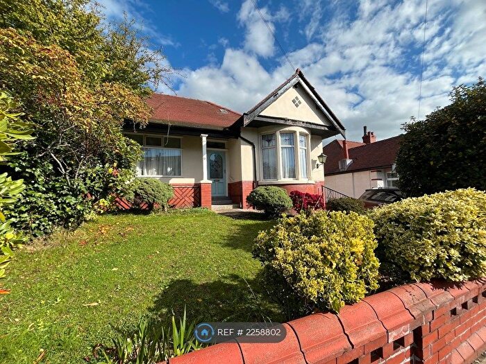 4 Bedroom Bungalow To Rent In Lomond Ave, Blackpool, FY3