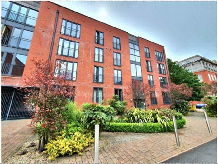 1 Bedroom Flat To Rent In Cornwood House, Rumbush Lane, Shirley, Solihull, B90
