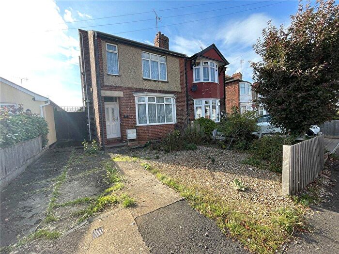 3 Bedroom Semi Detached House For Sale In Hillside Road, Wellingborough, NN8