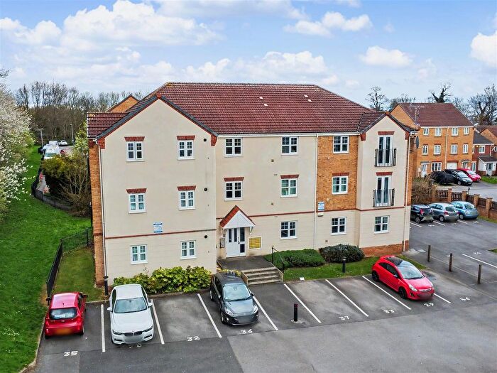 2 Bedroom Flat For Sale In Greenwood Gardens, Bilborough, NG8