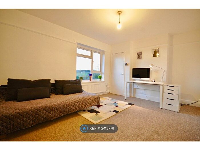 1 Bedroom Flat To Rent In Little Walden Road, Saffron Walden, CB10