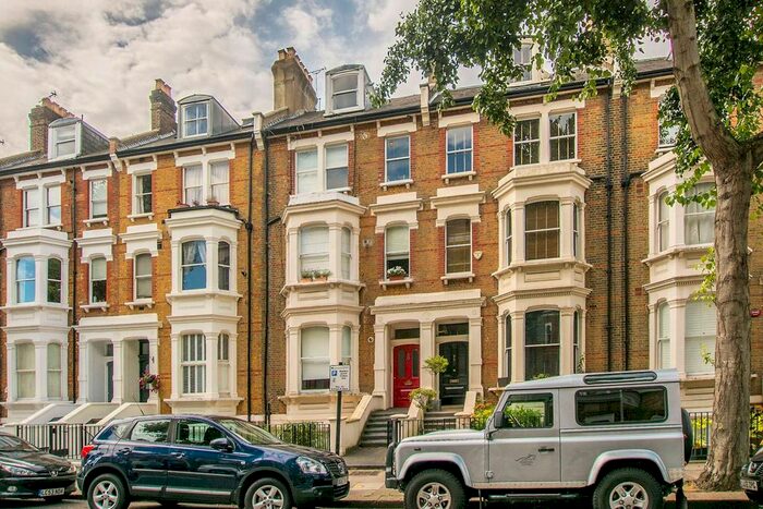 1 Bedroom Flat To Rent In Randolph Avenue, Maida Vale, London, W9