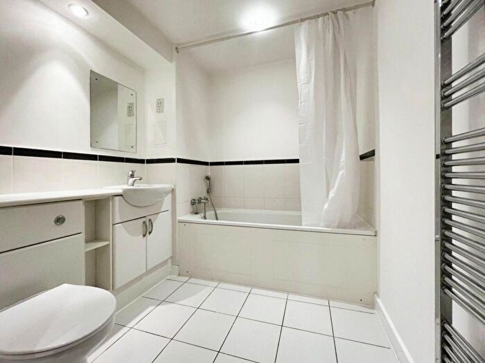 2 Bedroom Apartment To Rent In Starling Court, John Dyde Close, Bishop Stortford, CM23