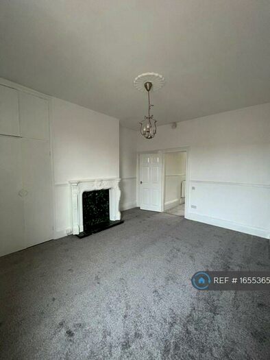 2 Bedroom Flat To Rent In Dacre Street, South Shields, NE33