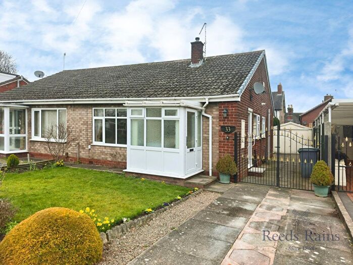 2 Bedroom Bungalow For Sale In Rugby Drive, Stoke-On-Trent, Staffordshire, ST3