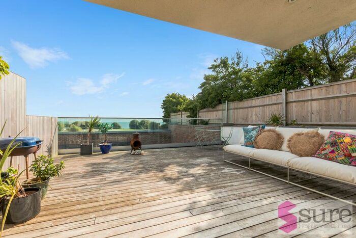 3 Bedroom Flat To Rent In Marine Drive, Rottingdean, Brighton BN2