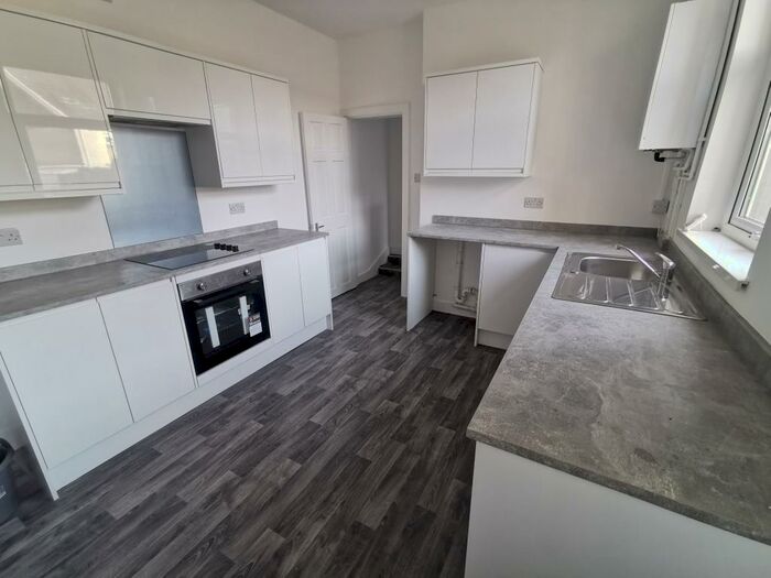 3 Bedroom House To Rent In Waun Wen Road, Swansea, SA1