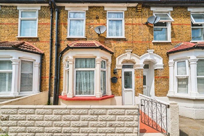 3 Bedroom Terraced House For Sale In Morley Road, London, E15