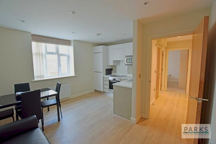 1 Bedroom Flat To Rent In Mitre House, Western Road, Brighton, East Sussex, BN1