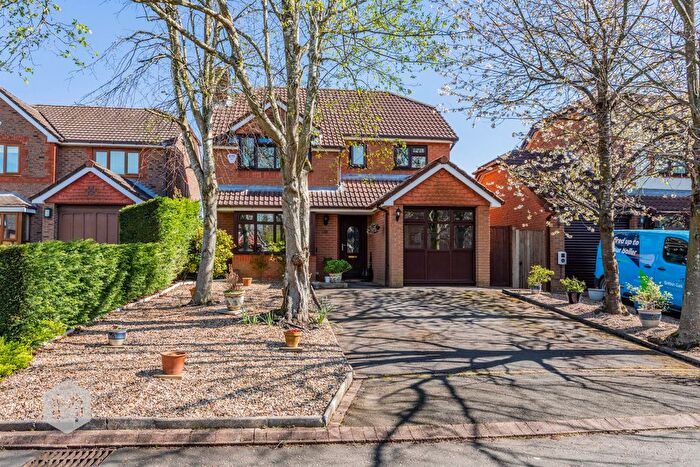 4 Bedroom Detached House For Sale In Eastmoor, Mosley Common, Worsley, Manchester, M28