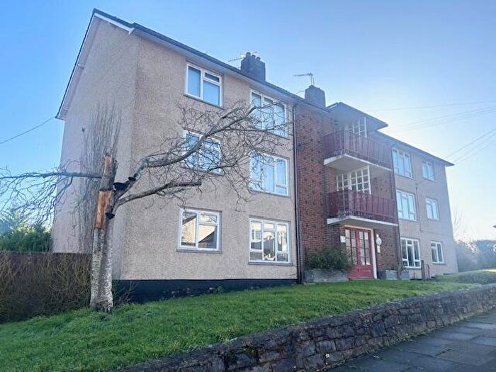 2 Bedroom Flat To Rent In Salters Road, Exeter, Devon, EX2