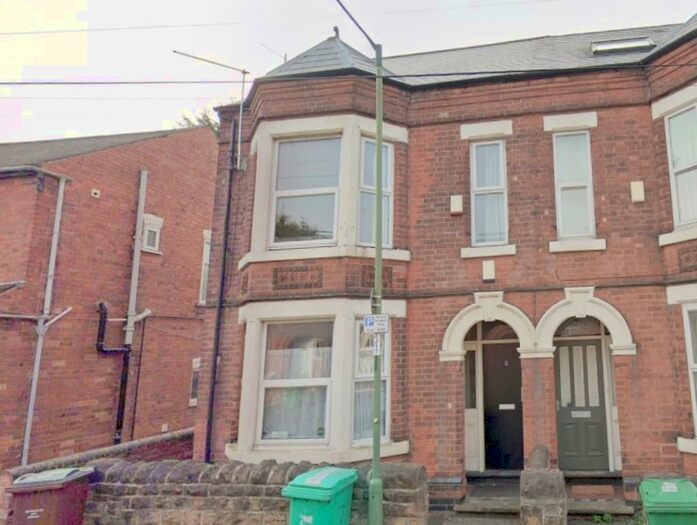 5 Bedroom Terraced House To Rent In Johnson Road, Lenton, NG7