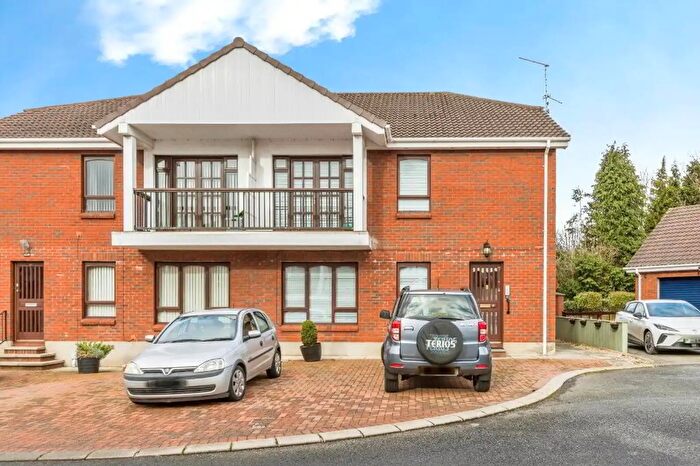 2 Bedroom Apartment / Flats For Sale In Benavon Court, Lisburn, BT28