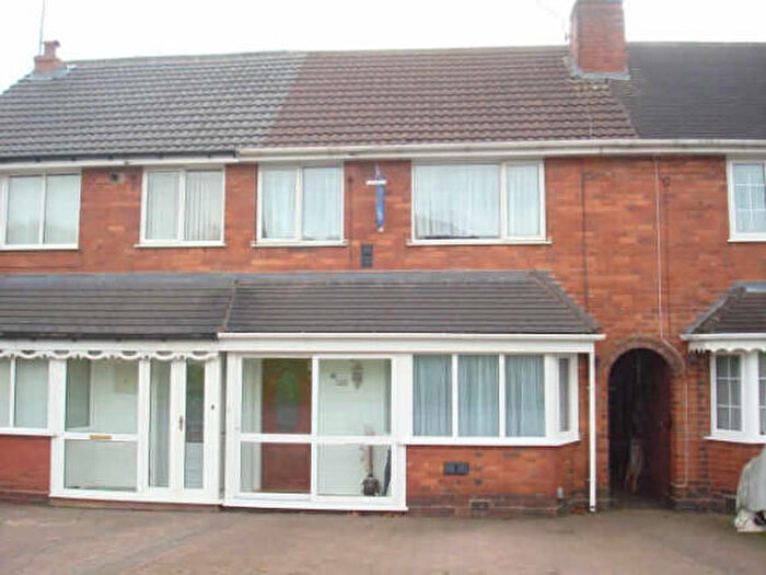 3 Bedroom House To Rent In Beeches Road, Birmingham, B42