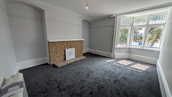 2 Bedroom Flat To Rent In Sandgate Road, Folkestone, Kent, CT20