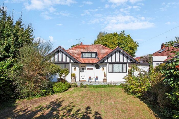 3 Bedroom Detached Bungalow For Sale In Richings Way, Iver, SL0