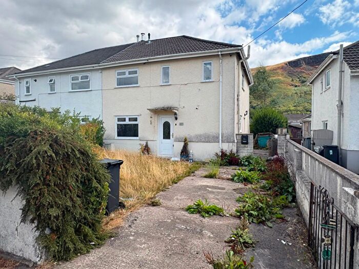 3 Bedroom Semi-Detached House For Sale In Wade Avenue, Ystalyfera, Swansea, Swansea, SA9