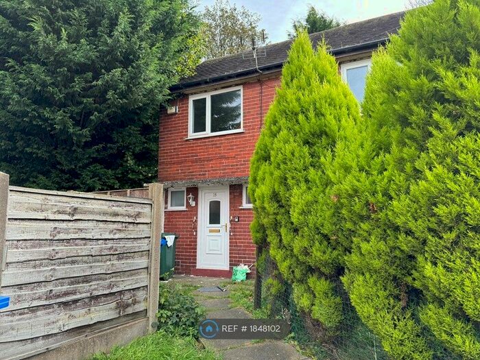2 Bedroom End Of Terrace House To Rent In Grasmere Avenue, Heywood, OL10