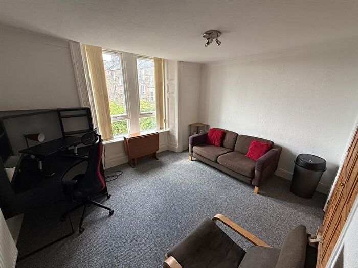 2 Bedroom Flat To Rent In Milnbank Road, Dundee, DD1