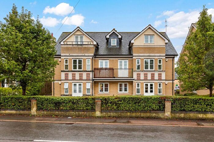 2 Bedroom Apartment For Sale In Coopers Court, Shefford, SG17
