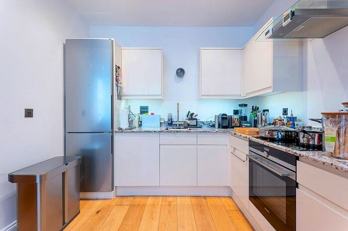 3 Bedroom Flat For Sale In Creffield Road, Ealing, London, W5