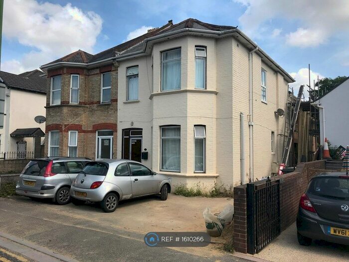 11 Bedroom Semi-Detached House To Rent In Talbot Road, Bournemouth, BH9