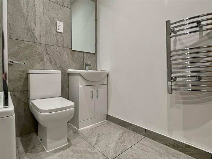 2 Bedroom Apartment For Sale In St. Mary Street, Weymouth, DT4