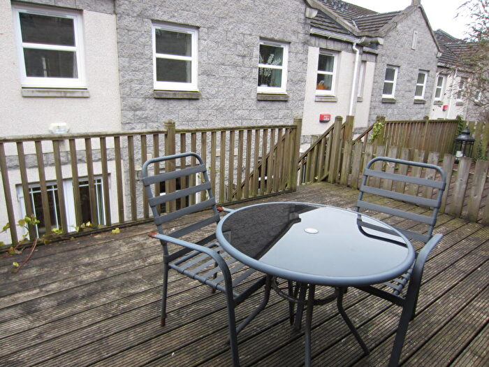 3 Bedroom Terraced House To Rent In South College Street, Aberdeen, AB11