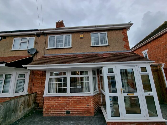 5 Bedroom Semi-Detached House To Rent In Brasenose Driftway, Oxford, OX4