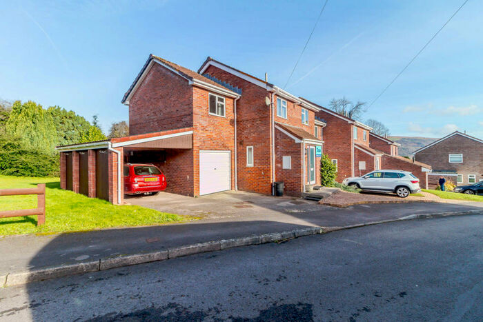 4 Bedroom Semi-Detached House For Sale In Malford Grove, Abergavenny, NP7