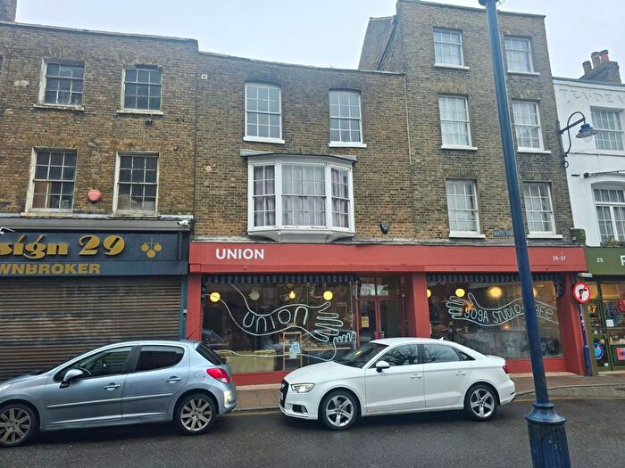 1 Bedroom Flat To Rent In Queens Court, Ramsgate, CT11