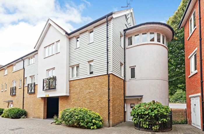 2 Bedroom Flat To Rent In City Wall Avenue, Canterbury, CT1