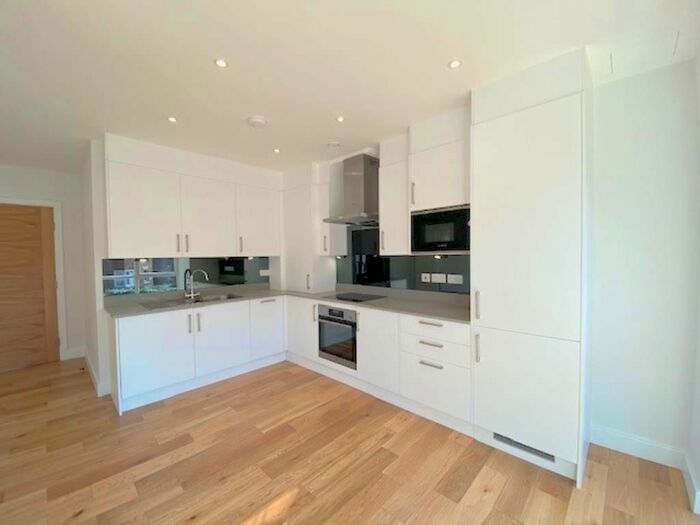 2 Bedroom Flat To Rent In Prideview Place, Stanmore, Middlesex, HA7