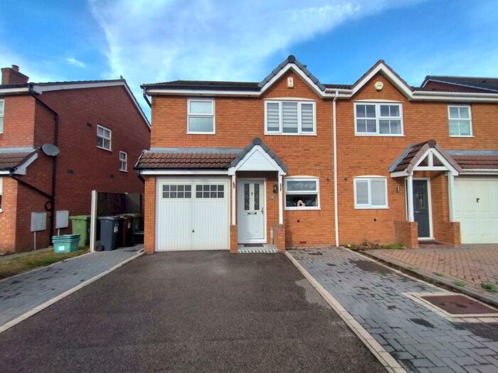 3 Bedroom House To Rent In Ludworth Avenue, B37