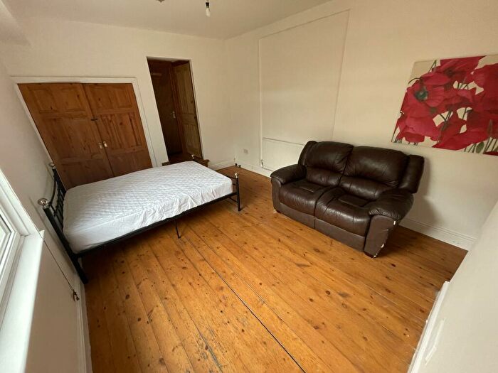 Studio To Rent In Habershon Street, Cardiff, CF24