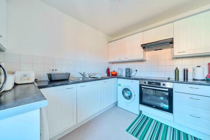 2 Bedroom Apartment To Rent In Rose Walk, Reading, RG1