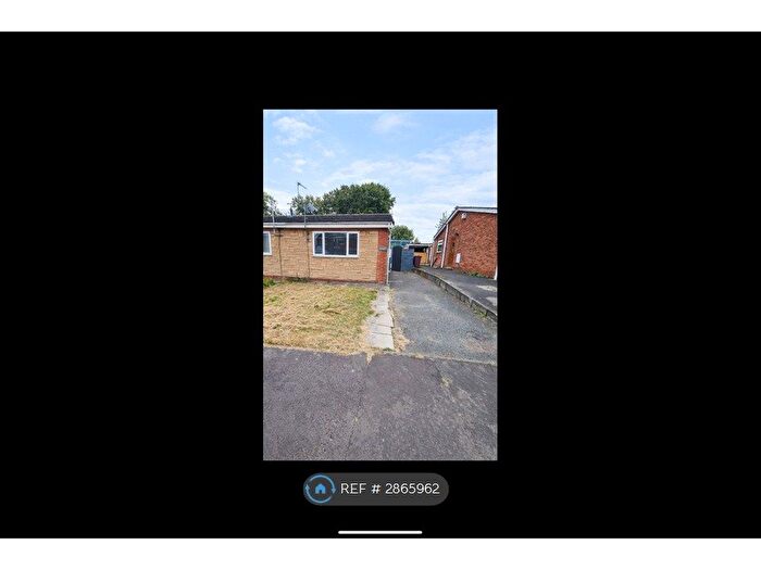 2 Bedroom Bungalow To Rent In Briar Hill Close, Blackburn, BB1