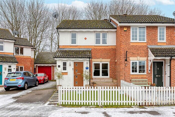 3 Bedroom Semi Detached House For Sale In Sale Drive, Clothall Common, Baldock, SG7
