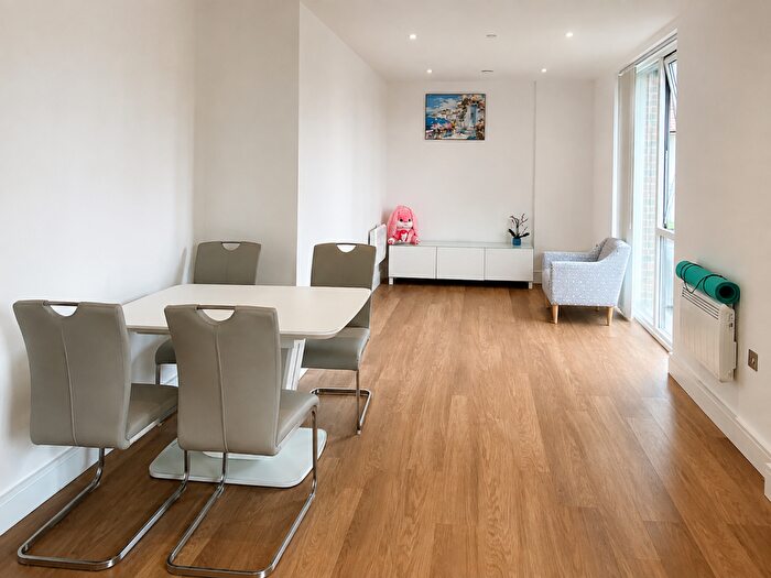 2 Bedroom Flat To Rent In East Timber Yard, Pershore Street, Birmingham, B5