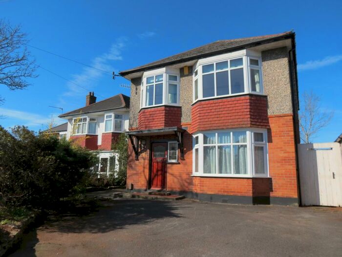 4 Bedroom House To Rent In Bedroom Detached House In Winton, BH9