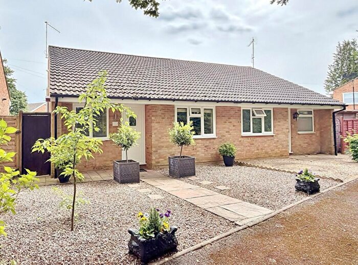 3 Bedroom Bungalow For Sale In Badger Way, Verwood, Dorset, BH31
