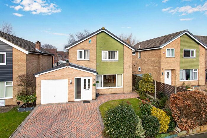 4 Bedroom Detached House For Sale In Low Shops Lane, Rothwell, Leeds, LS26