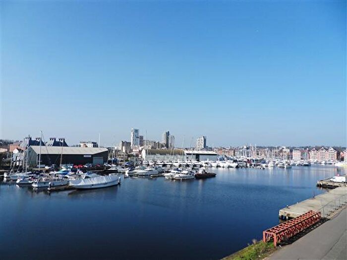 2 Bedroom Apartment To Rent In Capstan House, Ipswich, IP3