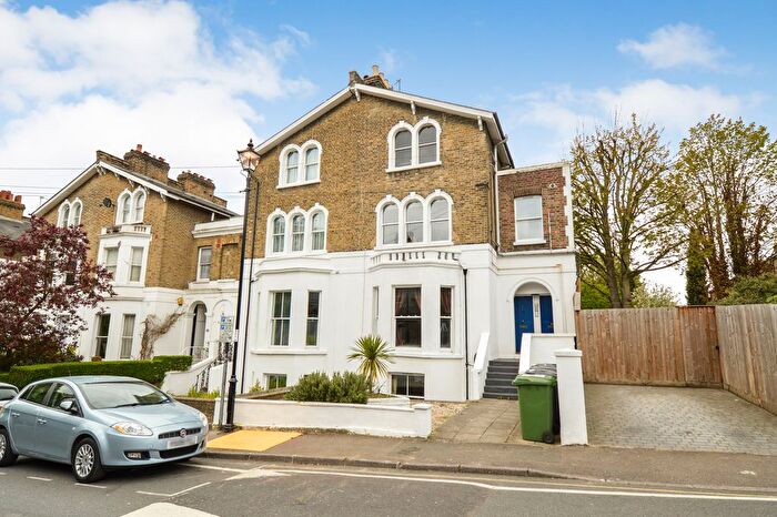 1 Bedroom Flat To Rent In Brandram Road, London, SE13
