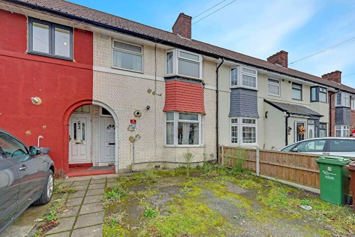 3 Bedroom Terraced House For Sale In Dunkeld Road, Dagenham, RM8