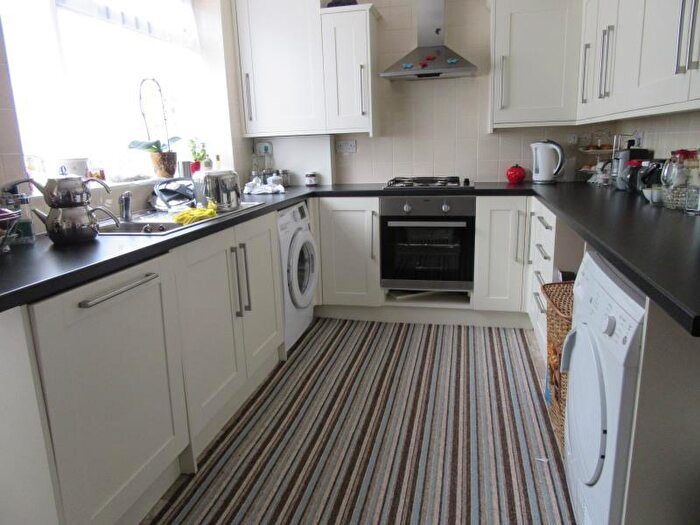 3 Bedroom Terraced House To Rent In Redlands Road, Enfield, EN3