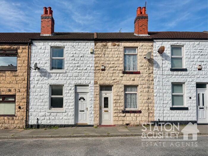 3 Bedroom Terraced House For Sale In Vallance Street, Mansfield Woodhouse, NG19