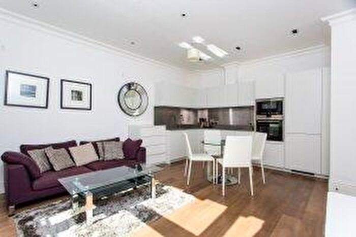 1 Bedroom Flat To Rent In Leman Street, Goodman's Fields, Aldgate, London, E1