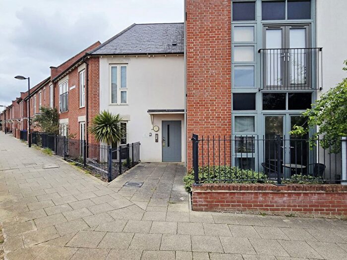 1 Bedroom Flat For Sale In Knot Tiers Drive, Upton, Northampton, NN5